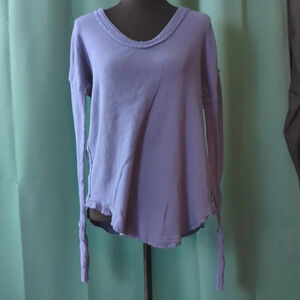 We The Free, Colby L/S Tee. EUC. XS.